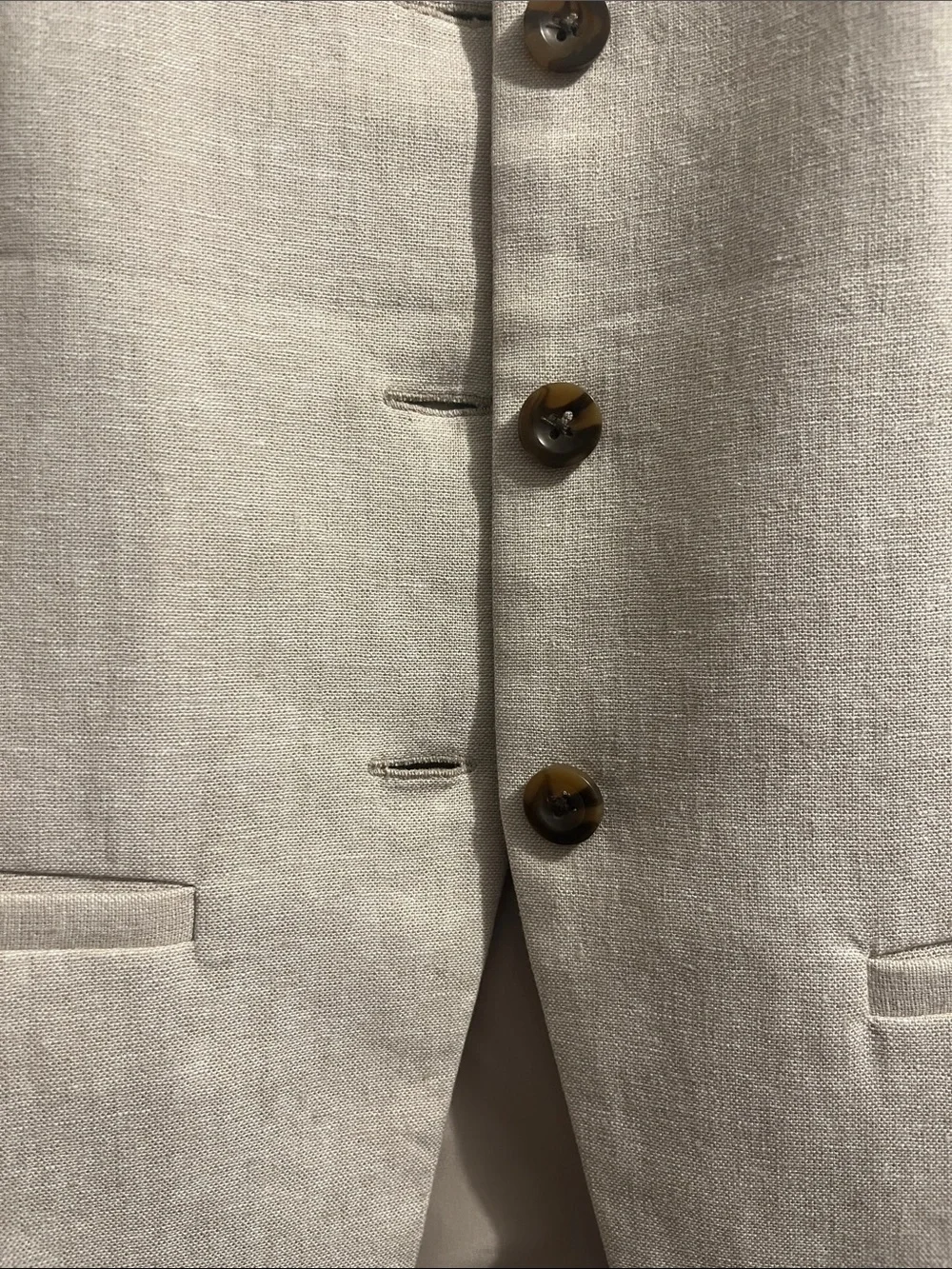 Old Navy Neutral Beige Button-Front Linen Vest - Picture 6 of 7